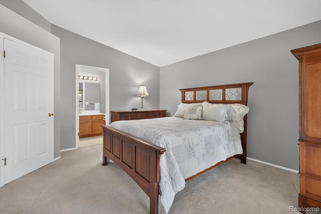 22076 Edgewater Property Photo 23