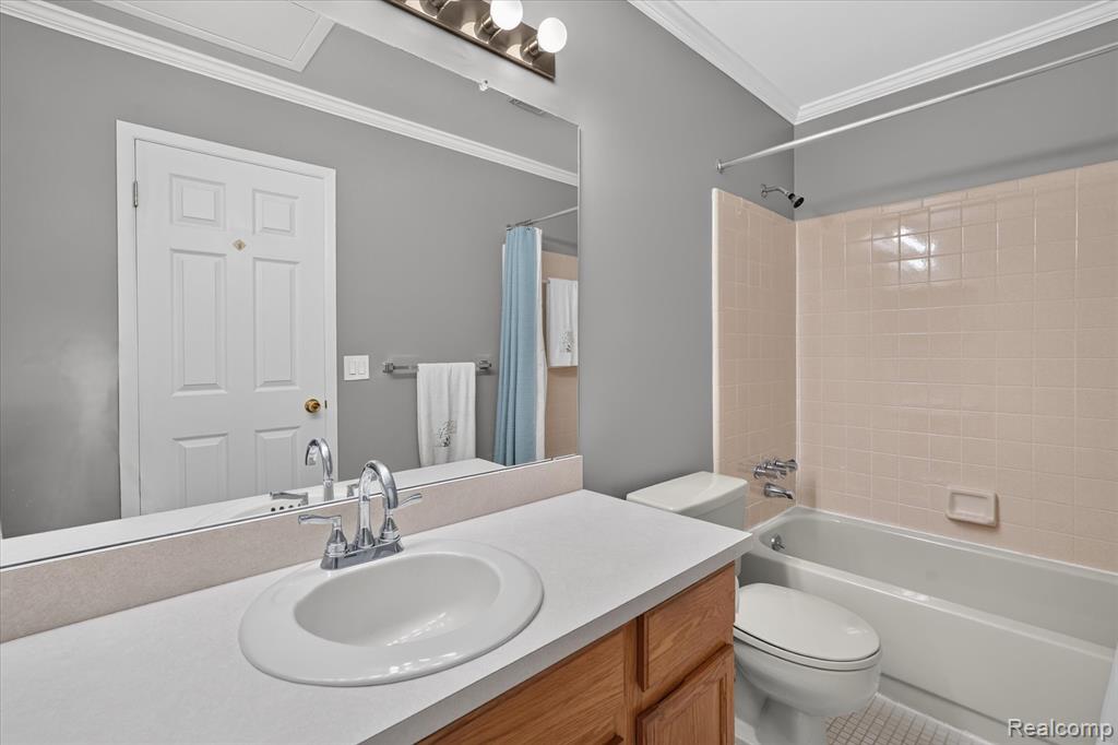 22076 Edgewater Property Photo 25