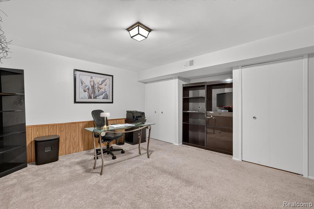 22076 Edgewater Property Photo 27