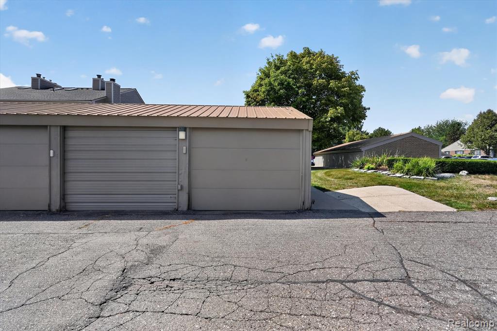 22076 Edgewater Property Photo 33