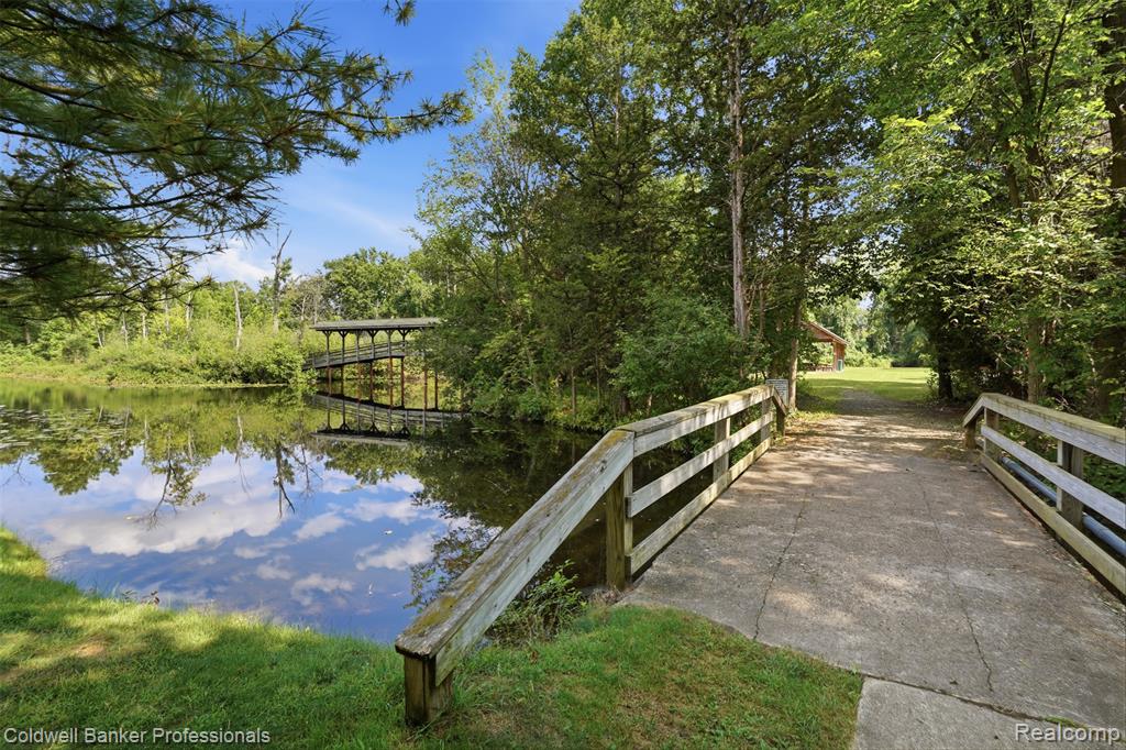 1928 Tranquil Court Property Photo 3