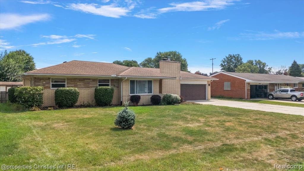 37674 Andrew Drive Property Photo 2