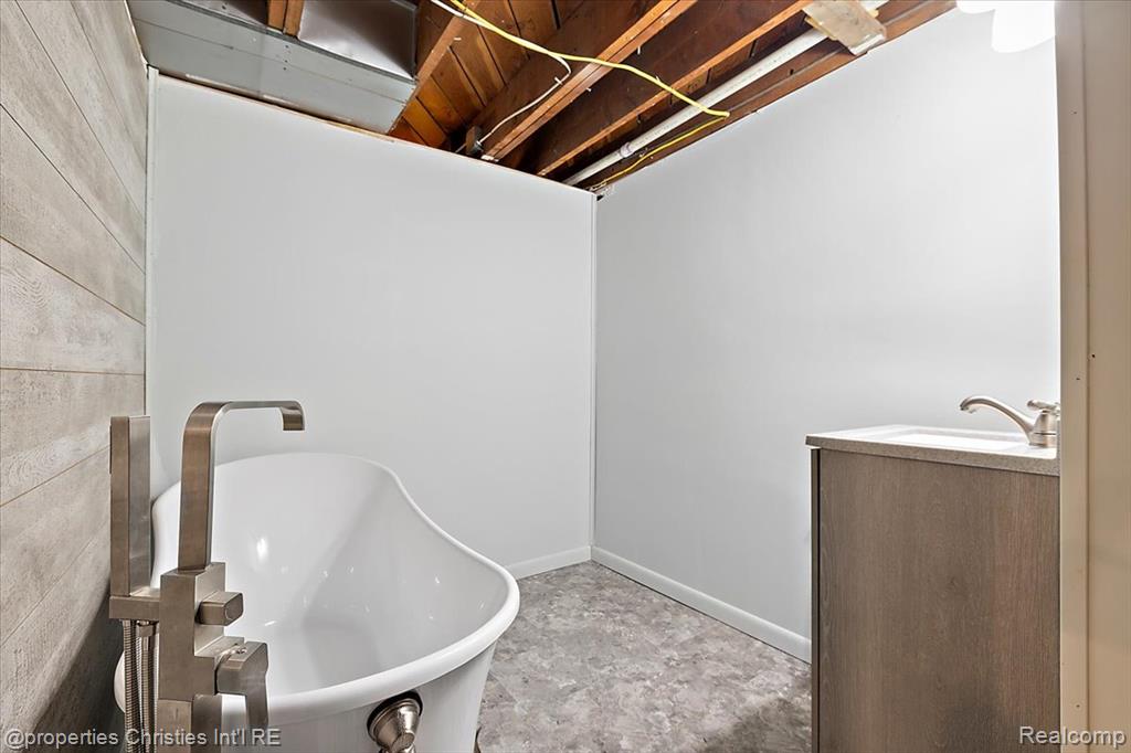 37674 Andrew Drive Property Photo 40