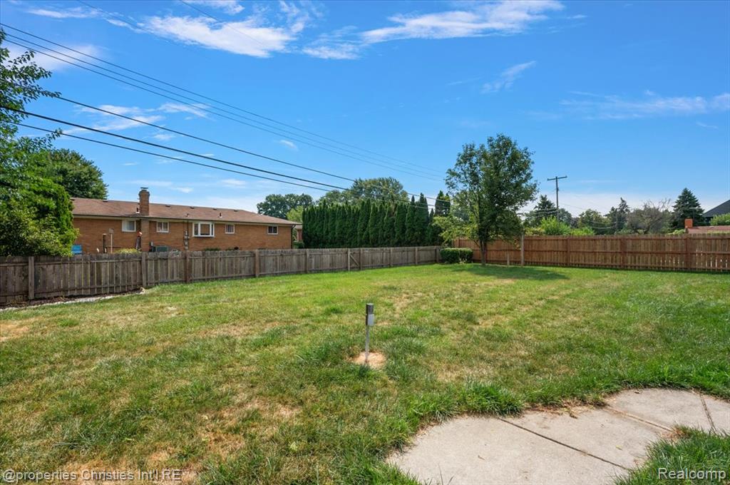 37674 Andrew Drive Property Photo 44