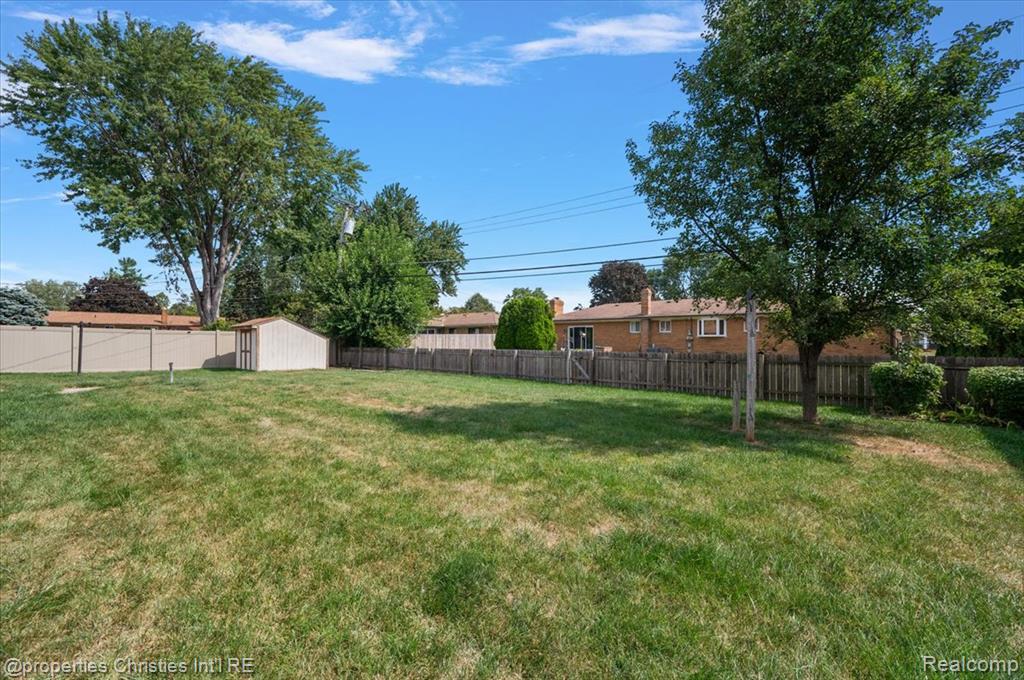37674 Andrew Drive Property Photo 49