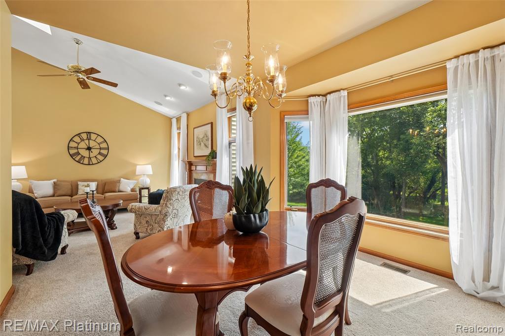10688 Eagle Ravine Drive Property Photo 15
