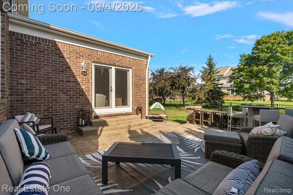 15817 Diamante Drive Property Photo 11