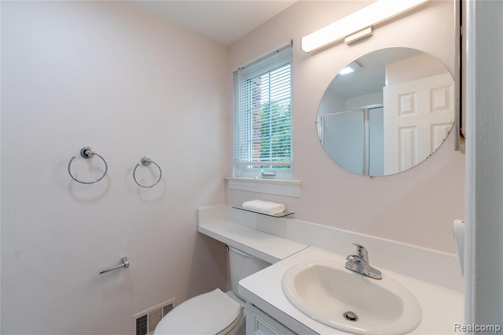 2032 Kristin Drive Property Photo 19