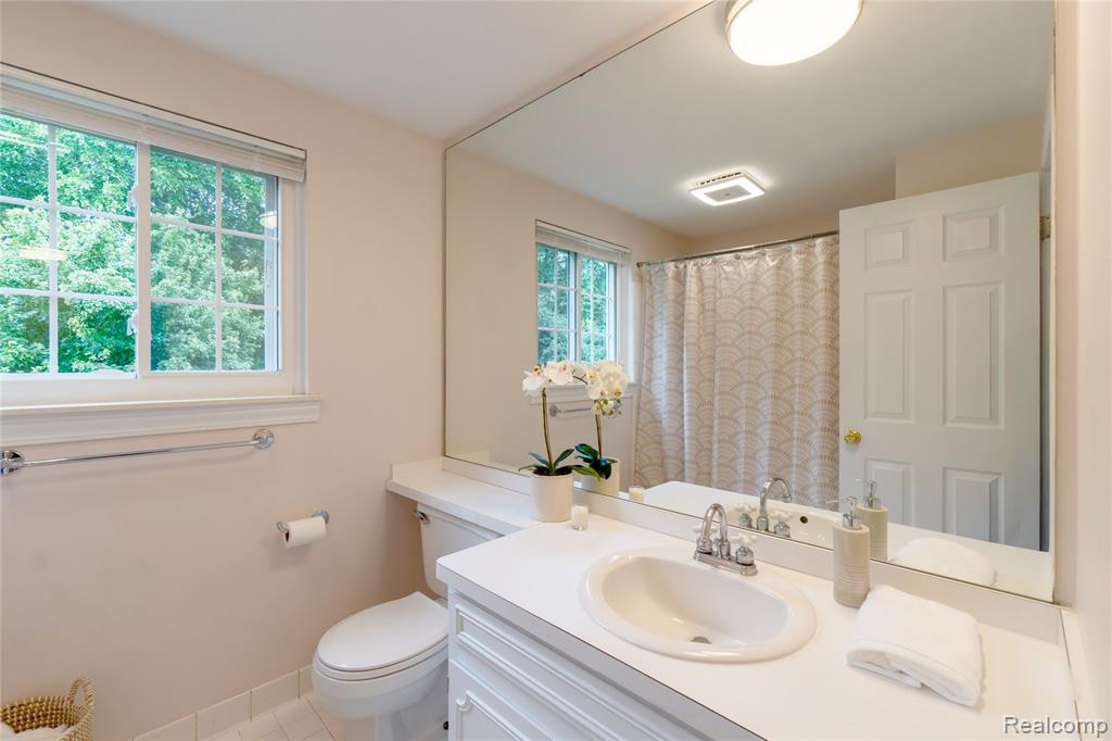 2032 Kristin Drive Property Photo 22