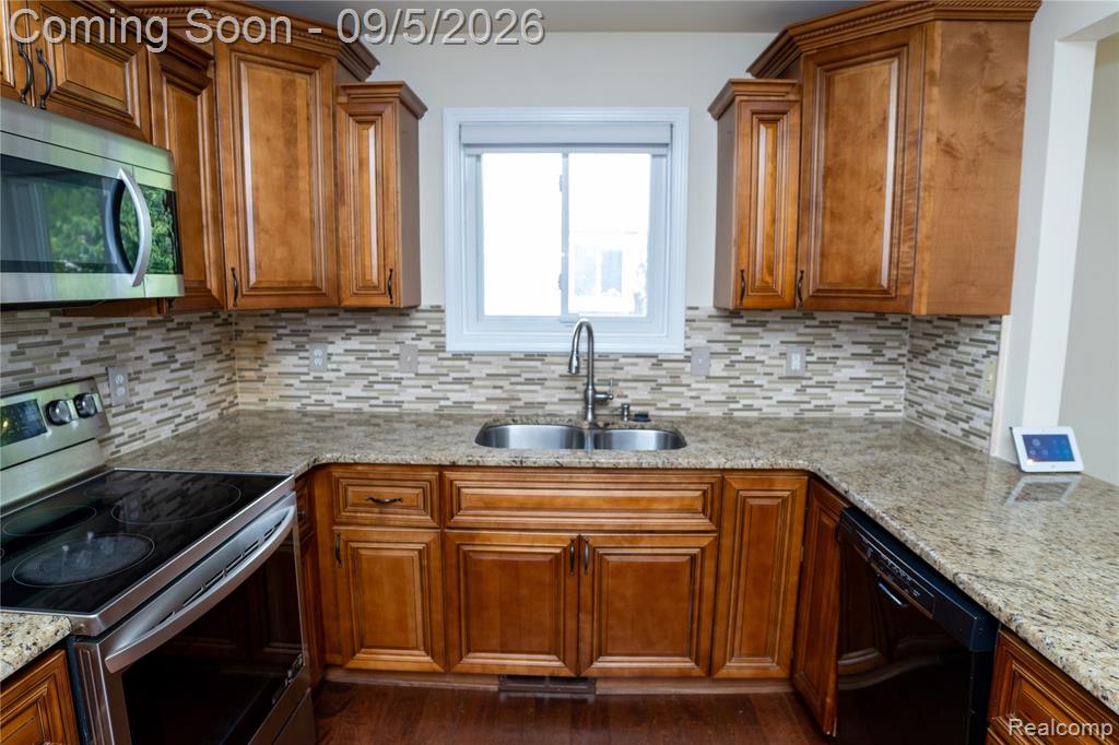 50576 Commons Drive Property Photo 3