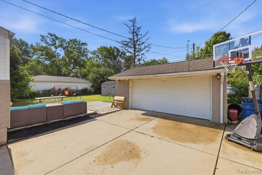316 Tamarac Drive Property Photo 29