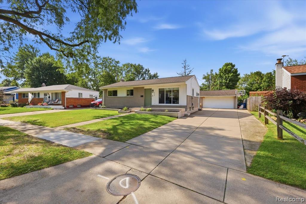 316 Tamarac Drive Property Photo 37
