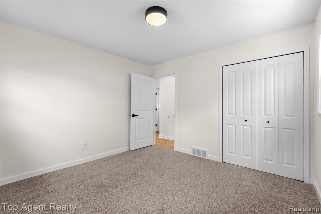 15110 Drake Street Property Photo 21
