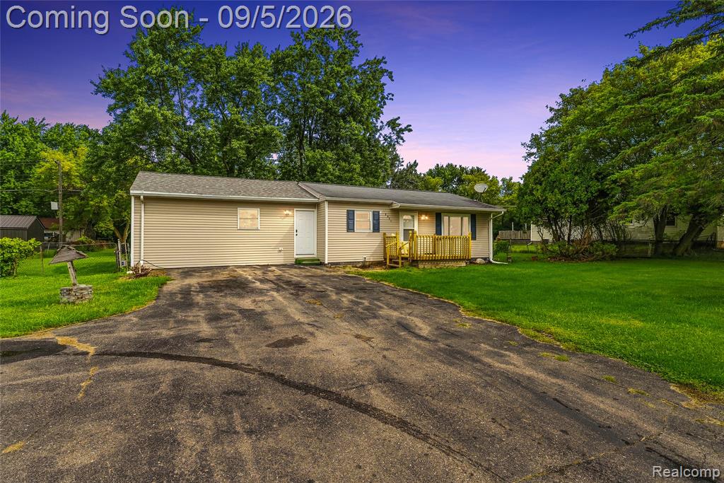 2071 E Dodge Road Property Photo 1