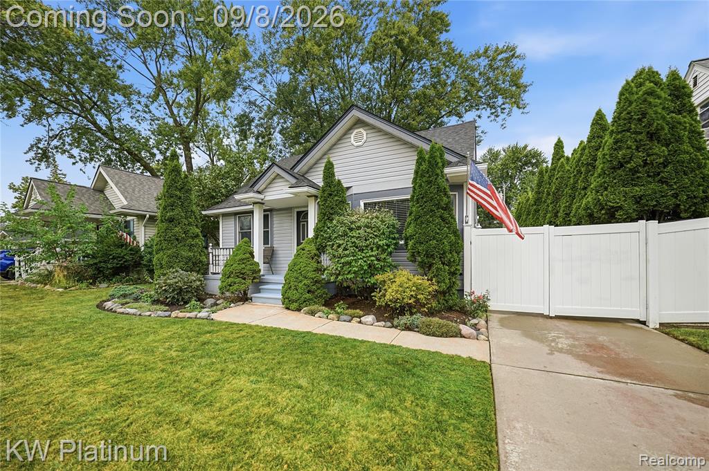 116 S Custer Avenue Property Photo 4