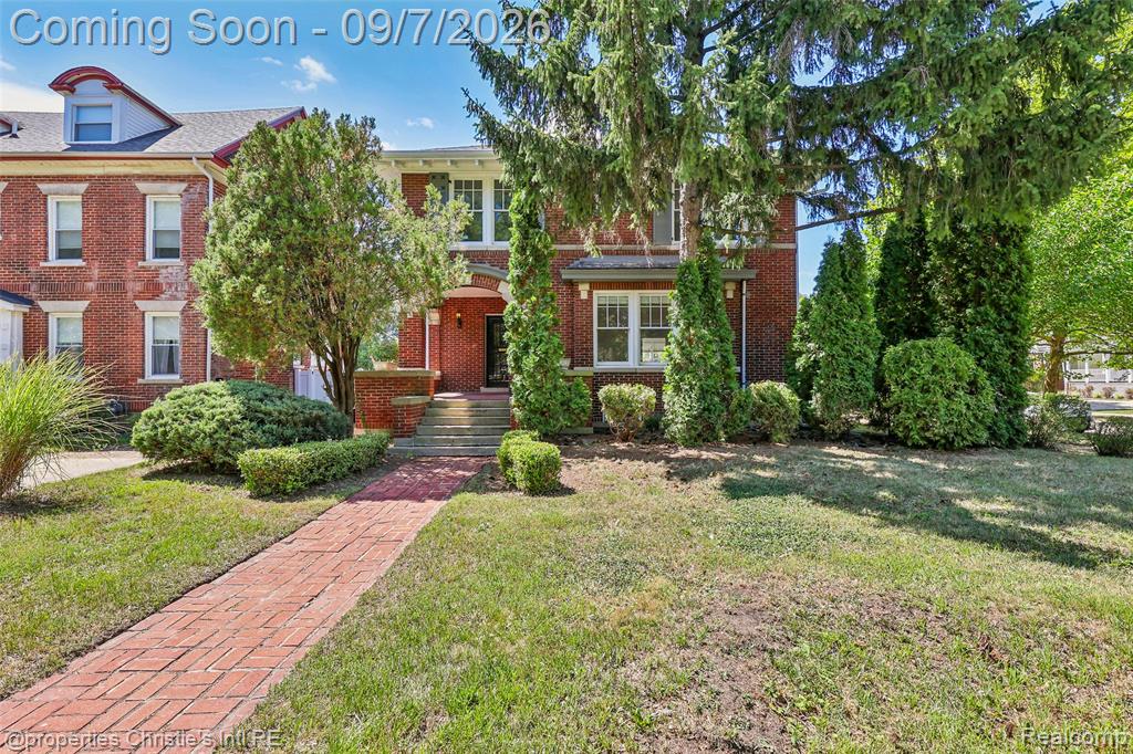 8177 La Salle Boulevard Property Photo 1