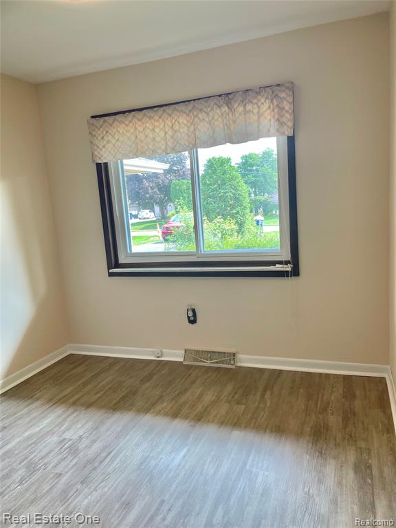 1910 Harwood Drive Property Photo 33