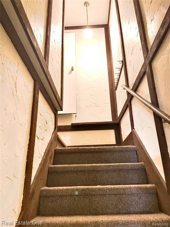 1910 Harwood Drive Property Photo 46