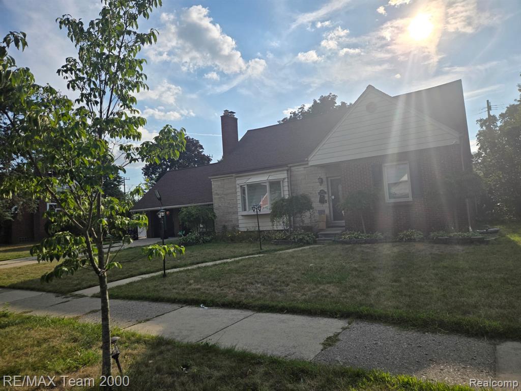 439 N Vernon Street Property Photo 1