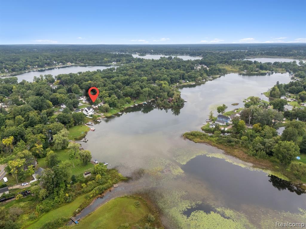 1821 Maxfield Road Property Photo 4