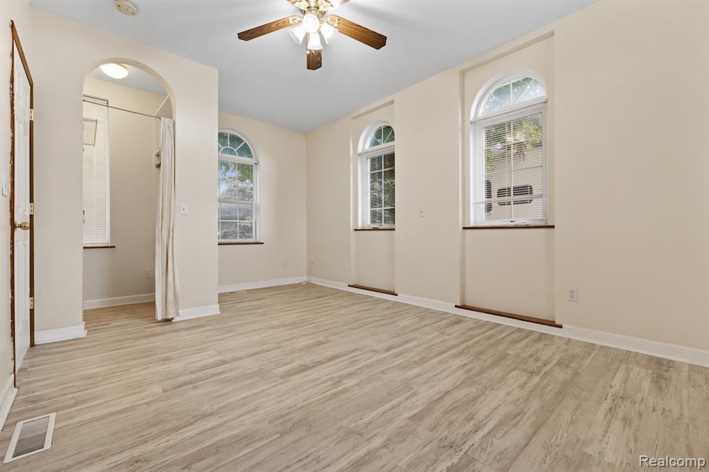 1821 Maxfield Road Property Photo 11