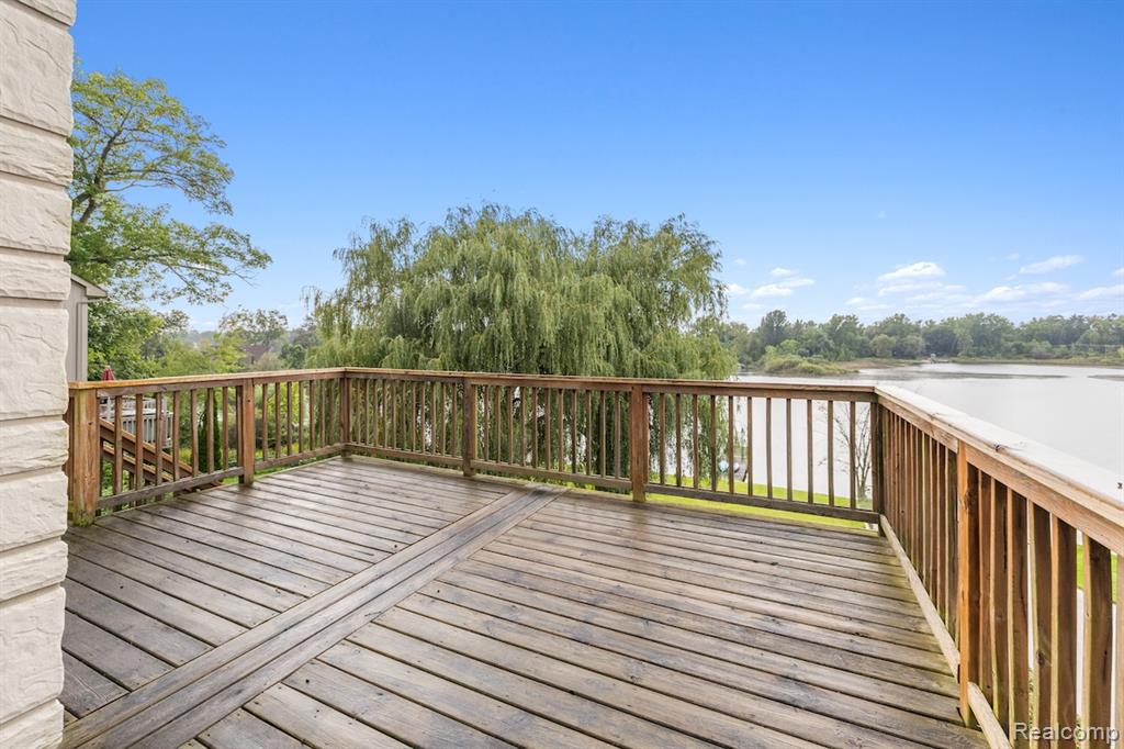 1821 Maxfield Road Property Photo 24