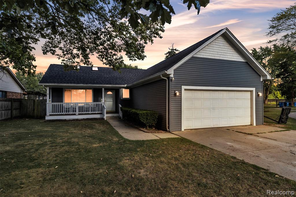 27116 Warner Avenue Property Photo 1
