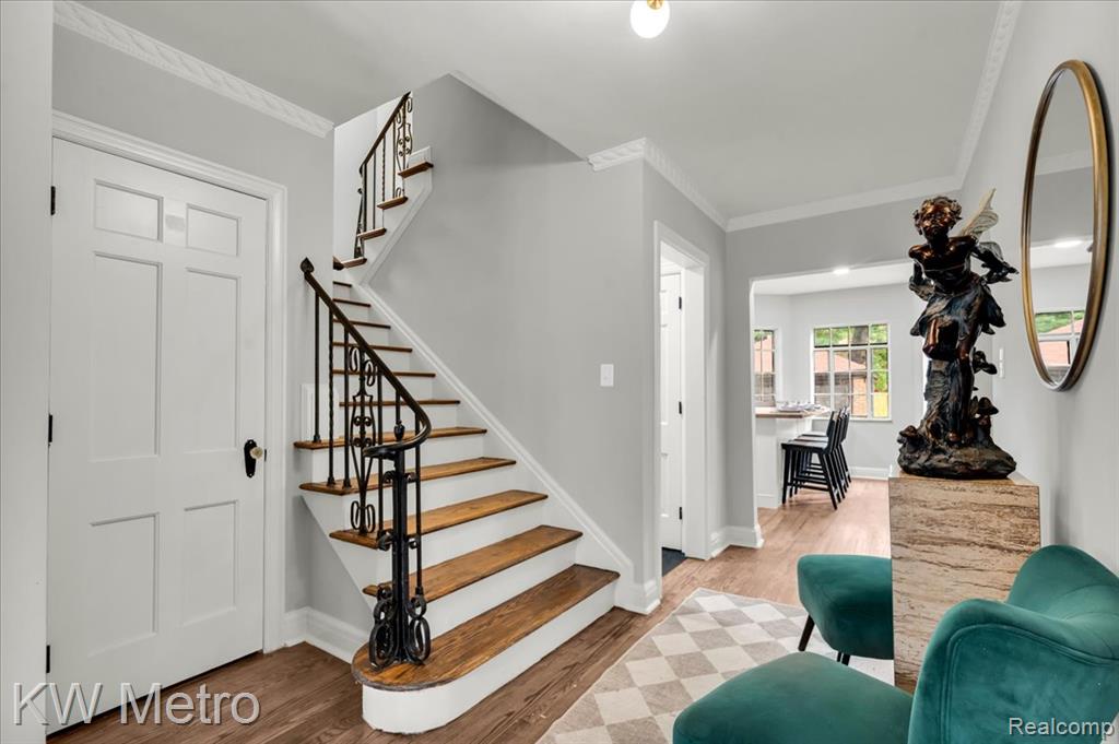 19022 Wildemere Street Property Photo 8