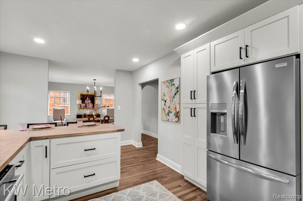 19022 Wildemere Street Property Photo 11