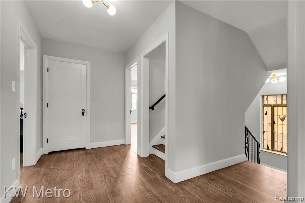 19022 Wildemere Street Property Photo 13
