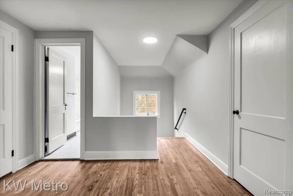 19022 Wildemere Street Property Photo 26