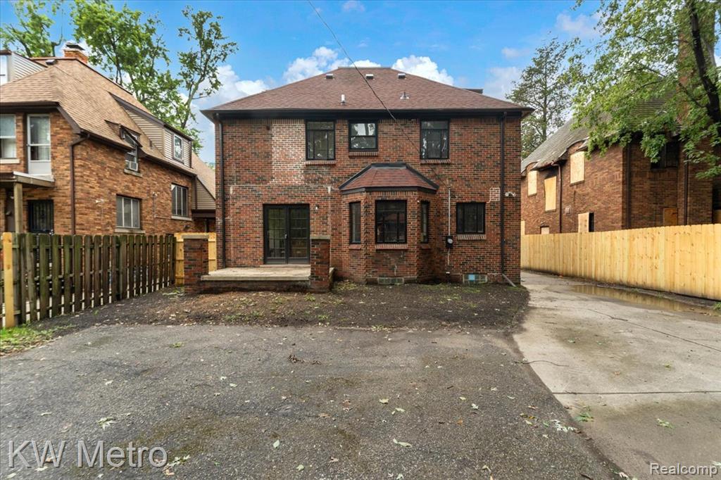 19022 Wildemere Street Property Photo 30