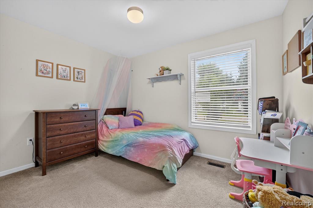 734 Kent Street Property Photo 19