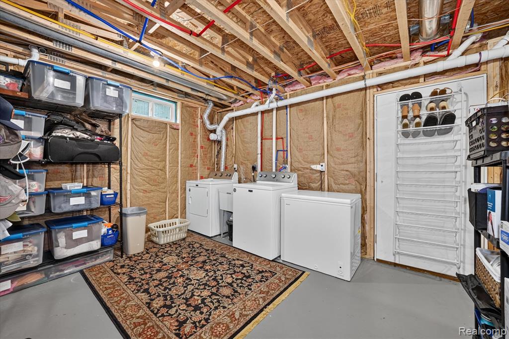 734 Kent Street Property Photo 40