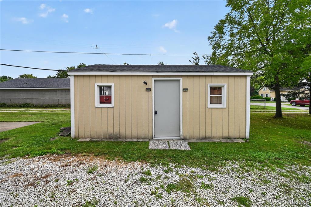 734 Kent Street Property Photo 52