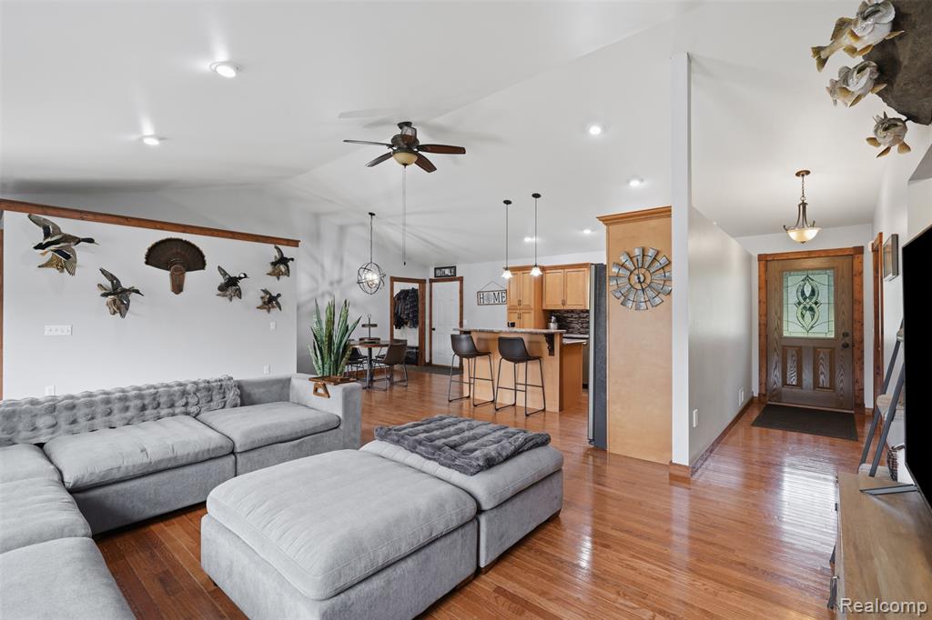 7433 Mabley Hill Road Property Photo 8