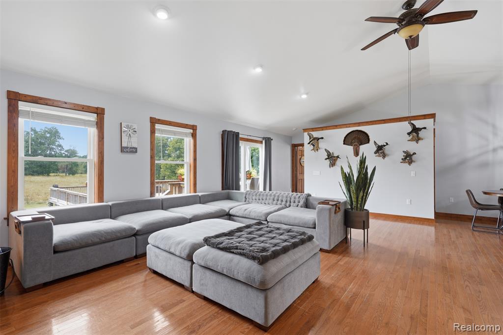 7433 Mabley Hill Road Property Photo 10