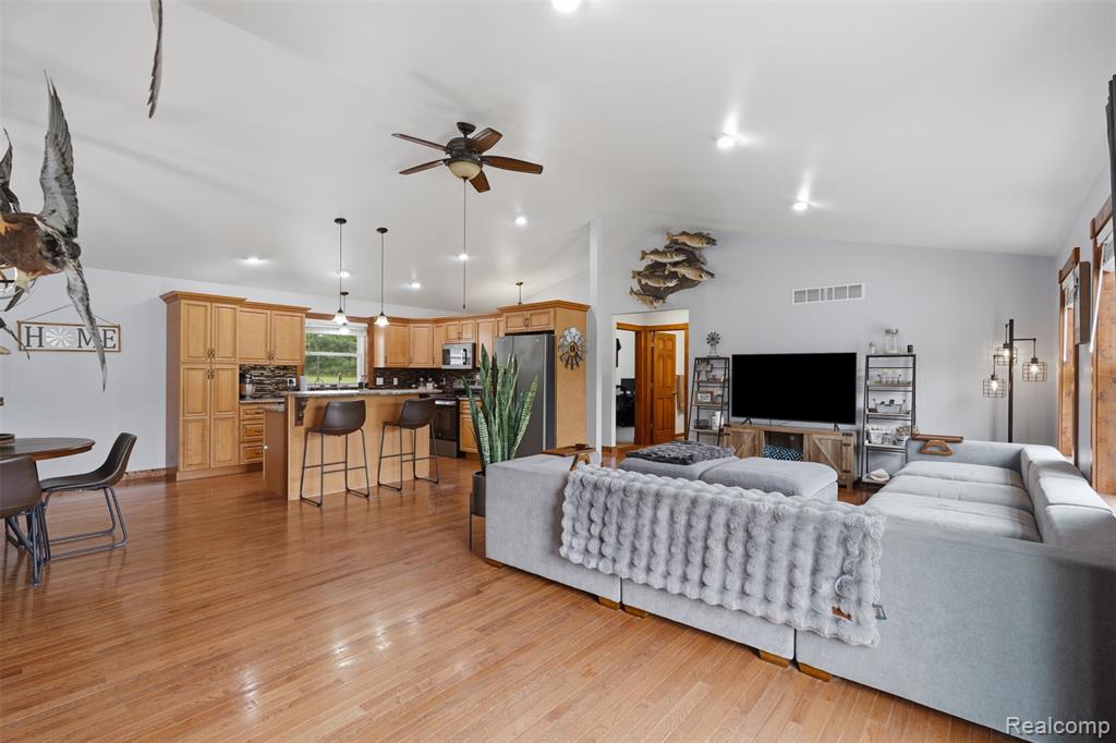 7433 Mabley Hill Road Property Photo 11