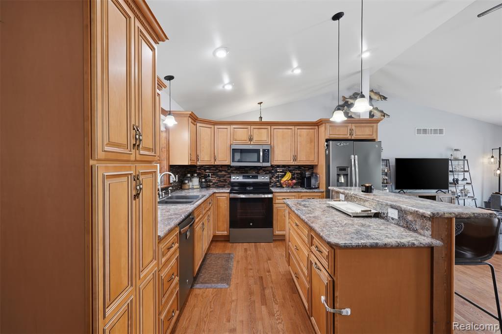 7433 Mabley Hill Road Property Photo 13