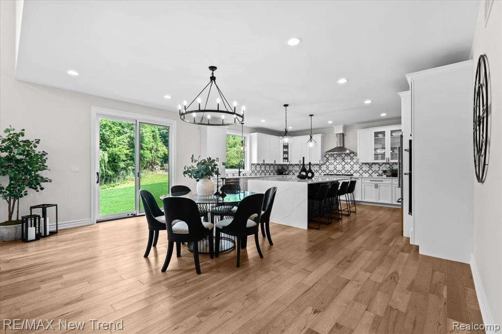 28834 Wintergreen Property Photo 8