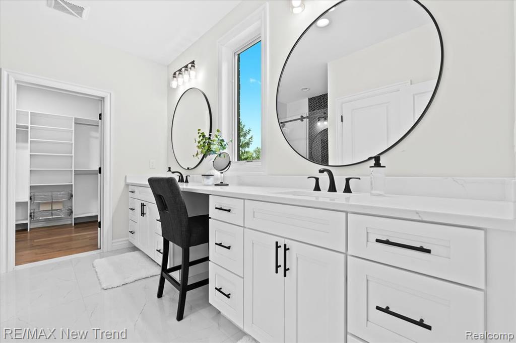 28834 Wintergreen Property Photo 21