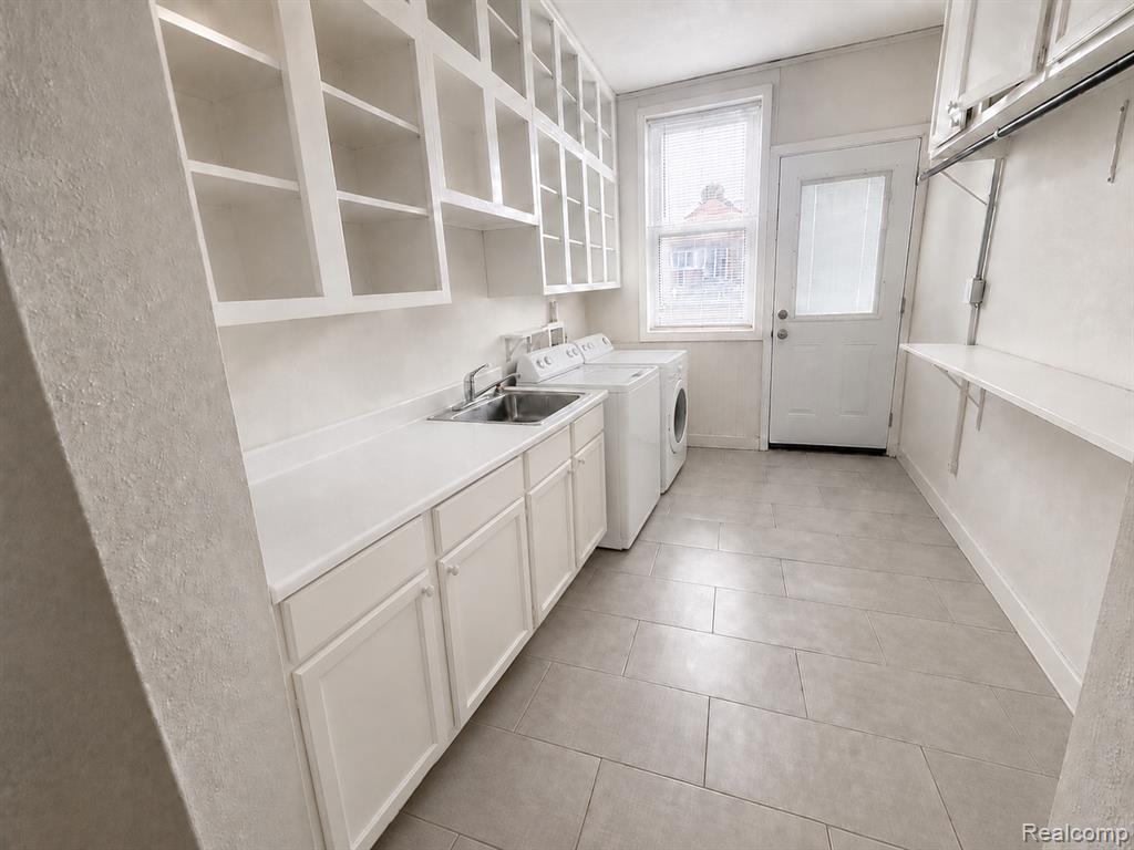7629 W Vernor Property Photo 7