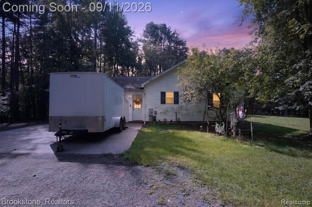 1812 S Steel Road Property Photo 1