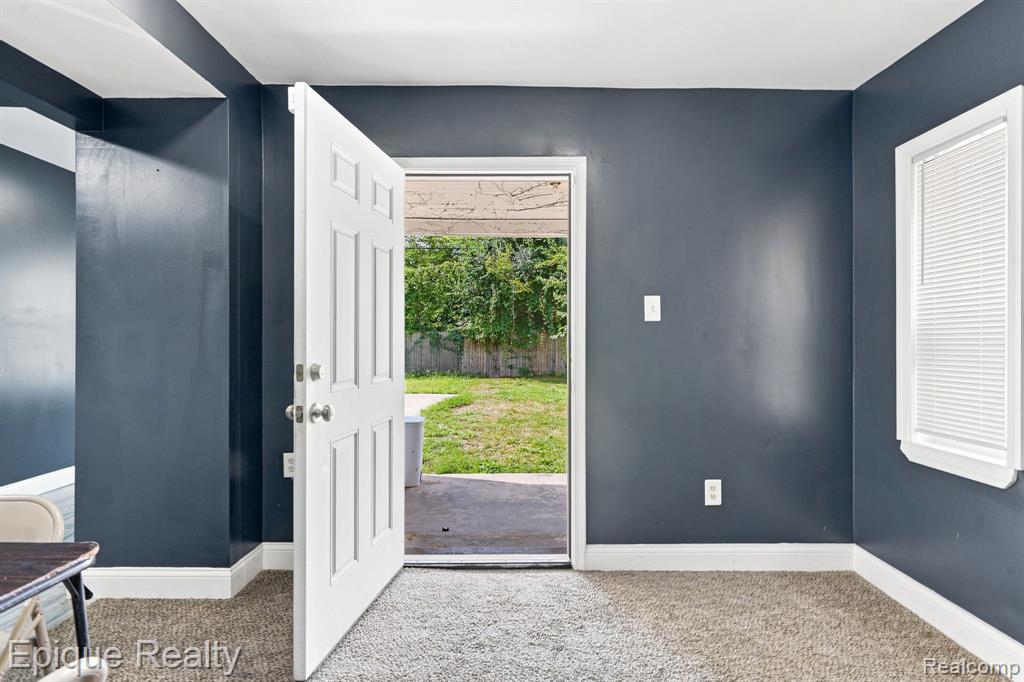 17377 Pennington Drive Property Photo 21