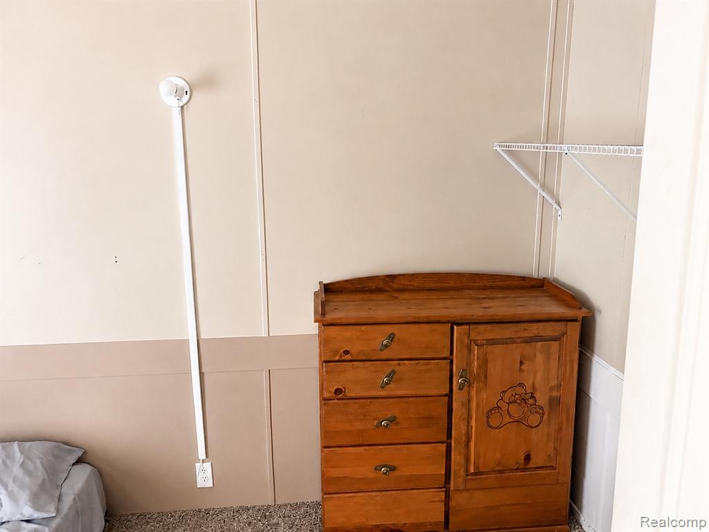 18 Brookfield Property Photo 12