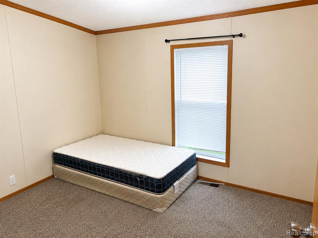 18 Brookfield Property Photo 14