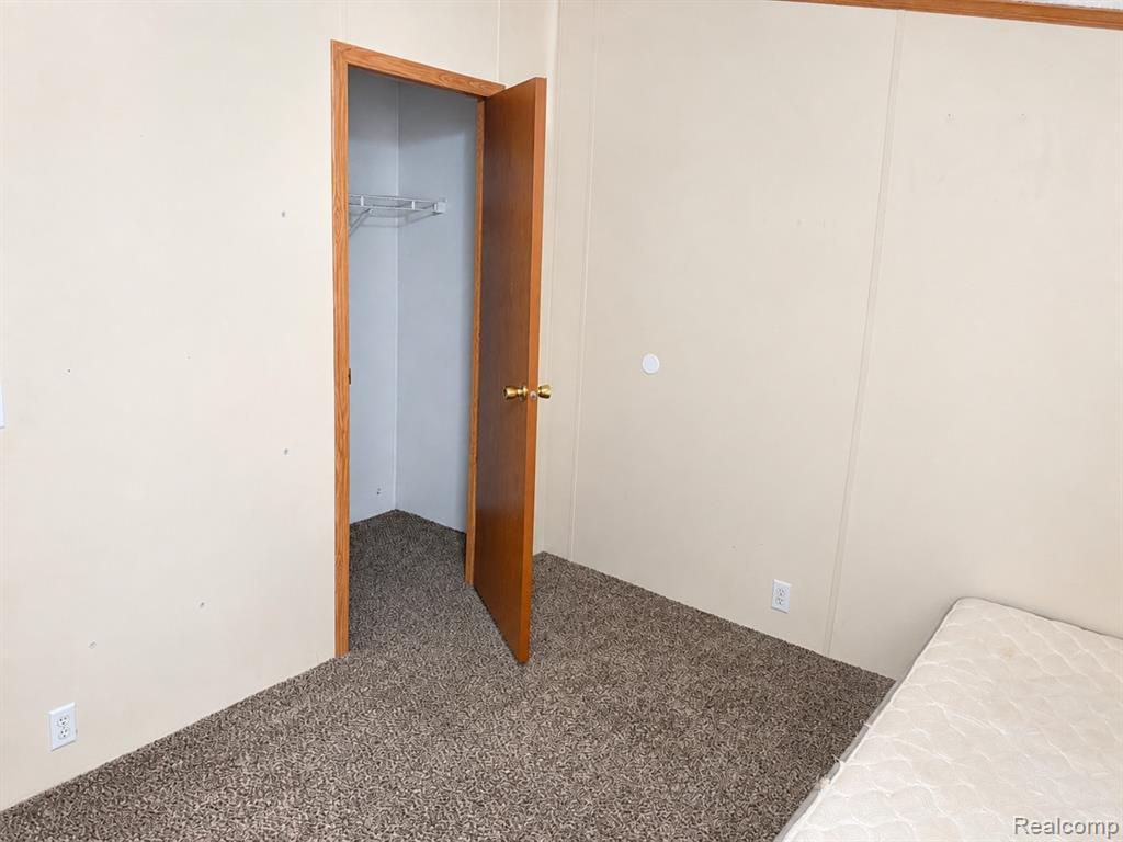 18 Brookfield Property Photo 17