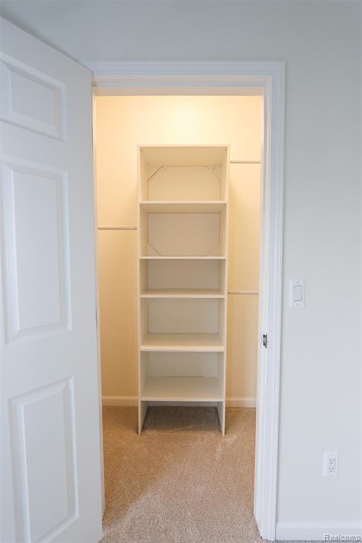 52 W Bethune Street Property Photo 17