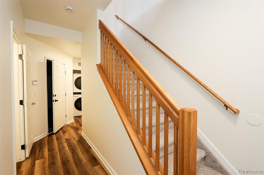 52 W Bethune Street Property Photo 27