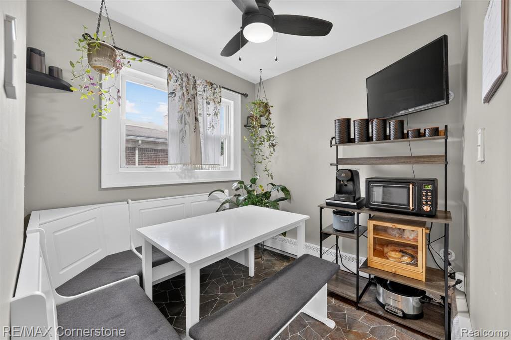 4040 Longtin Avenue Property Photo 10